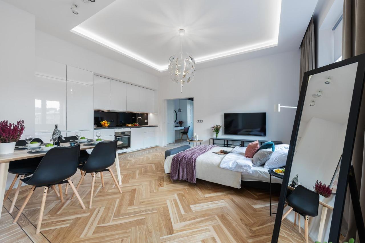 Marszalkowska Center Serviced Apartments Warschau Exterior foto